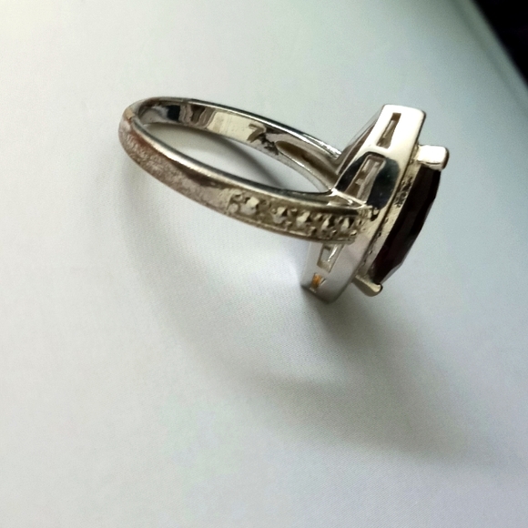 Nevada Sliver Vintage Burmese Marquise Garnet & Diamond Ring - Size: 7 - 7.5 - Picture 16 of 16